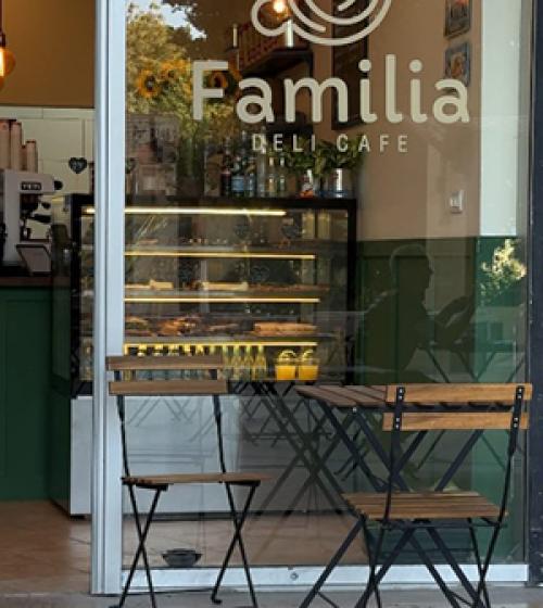 Familia