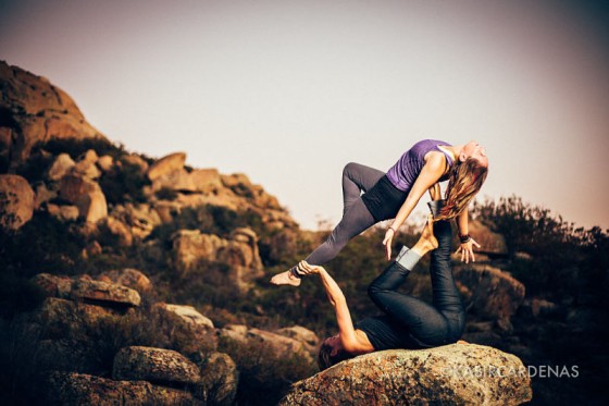 אקרו יוגה ענבר סדנאות זוגיות