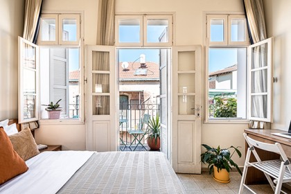 פינק ובלונדי מלון דירות יפואי