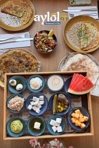 מסעדה aylol