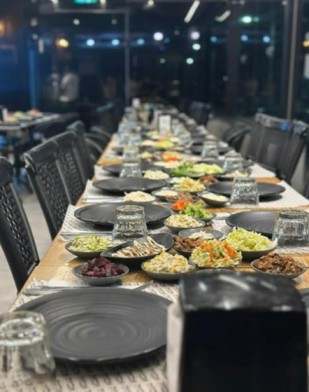 אבויה בשרים על גחלים